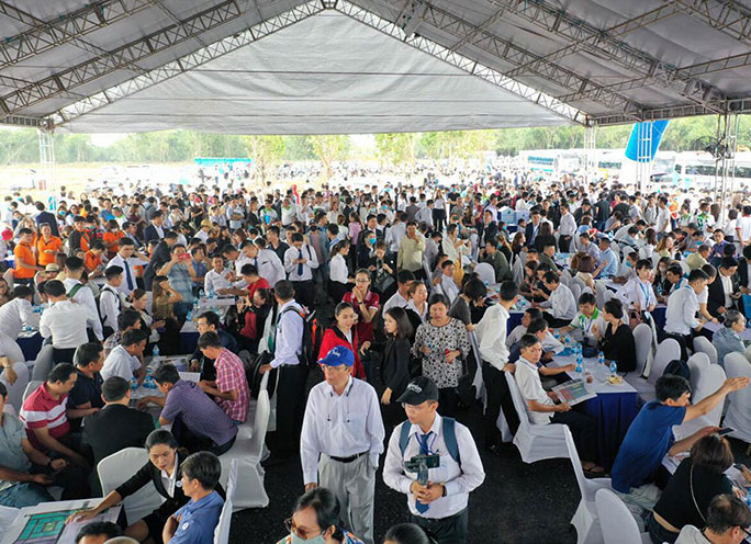 BĐS Long Thành bùng nổ với gần 2.000 khách tham quan dự án Gem Sky World