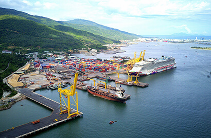 Hệ thống cảng biển quốc tế xung quanh